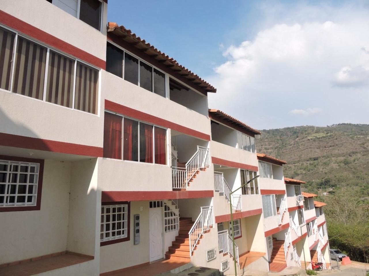 Apartamento De Lujo San Gil Exterior foto